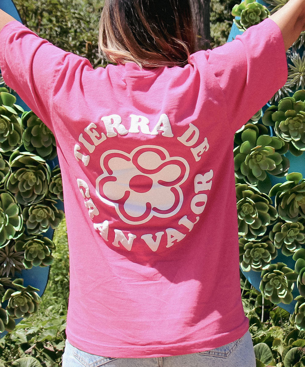 TIERRA DE GRAN VALOR Tee